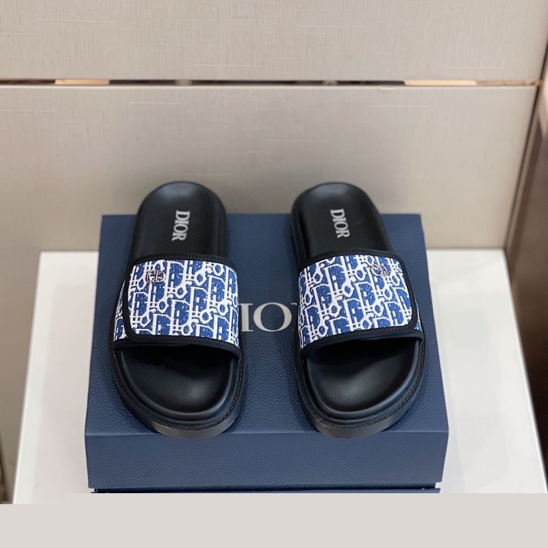 ch**an D*or slippers
